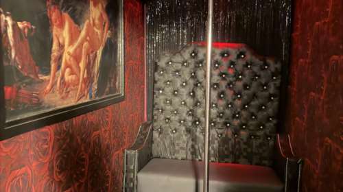 Εφοδος του ελληνικού FBI σε στριπτιτζάδικα στην Καλλιθέα - 5 συλλήψεις [εικόνες - βίντεο]