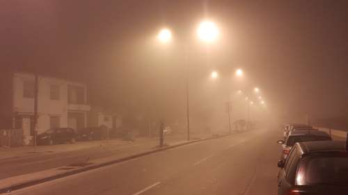 Πυκνή ομίχλη σκεπάζει την Λάρισα εδώ και μέρες - Αποπνικτική ατμόσφαιρα και αφόρητη υγρασία [εικόνες]