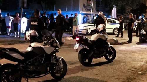 Επίθεση με τσεκούρι στην Καλλιθέα: Καρέ-καρέ η σύλληψη του 67χρονου δράστη [βίντεο ντοκουμέντο]