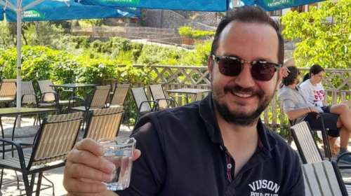 Υπόθεση Βασίλη Καλογήρου: Ο εισαγγελέας απορρίπτει την εγκληματική ενέργεια - Βλέπει &quot;θανατηφόρο υποθερμία&quot;