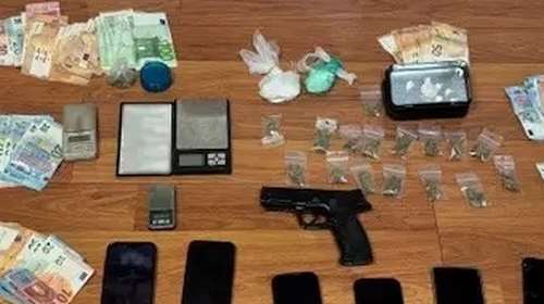 Ανήλικοι μαθητές ντίλερ κοκαΐνης και κάνναβης σε σχολείο της Αττικής – Χειροπέδες σε 12 άτομα [βίντεο]