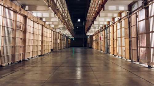 Πάτρα: Νεκρός 52χρονος στα κρατητήρια - Κατέρρευσε αφού είχε παραπονεθεί για πόνο