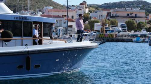 Κασσελάκης: Πόσο κόστισε η ενοικίαση του σκάφους για την εκστρατεία στα νησιά - Το τρολάρισμα Άδωνι για το &quot;PARAFRON&quot;