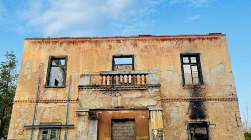 Αναστηλώθηκε η ιστορική Βίλα Κλωναρίδη στο πάρκο &quot;ΦΙΞ&quot;: Η ιστορία του διώροφου αρχοντικού