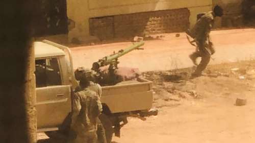 Μαίνονται οι μάχες για την εξουσία στο Σουδάν - 56 άμαχοι νεκροί, δύο Έλληνες ανάμεσα στους τραυματίες