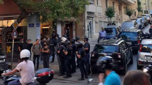 Νέα αστυνομική επιχείρηση: Εκκενώθηκε κατάληψη σε κτίριο στο Παγκράτι [εικόνες]