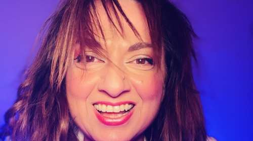 Η Σοφία Μουτίδου έρχεται στο Γυάλινο Μουσικό Θέατρο με... &quot;10 χρόνια Σοφίας&quot;