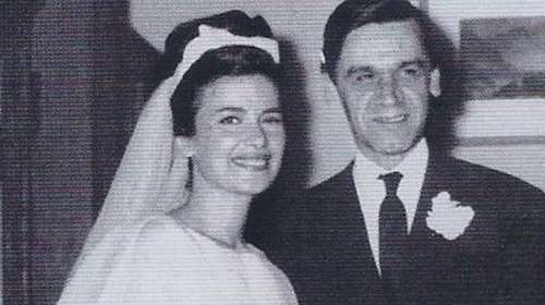 Σπάνιο &quot;κλικ&quot;: Δημήτρης Παπαμιχαήλ και Δέσπω Διαμαντίδου στον γάμο Καρέζη - Χατζηφωτίου