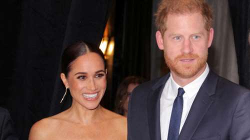 &quot;Σταματήστε το βασιλικό τσίρκο&quot;: Φρενίτιδα με Μέγκαν και Χάρι στη Βρετανία - Πρωτοσέλιδο παντού οι νέες αποκαλύψεις
