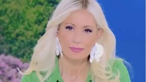 Μαρία Μπακοδήμου: &quot;Αφήστε τις μαμάδες ήσυχες! Η Κατερίνα Καινούργιου προσέβαλε τη Βίκυ Σταυρόπουλου ως μητέρα&quot;