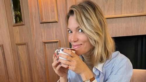 Το απόλυτο layering: Η Βίκυ Καγιά δείχνει πώς πρέπει να φοράμε το ζιβάγκο για να μην είναι βαρετό