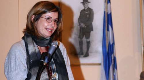 Αλεξία Έβερτ: Ο Μπακογιάννης ζητά την παραίτησή της μετά τον σάλο για τα &quot;τρωκτικά και κατσαρίδες&quot; του ΚΚΕ