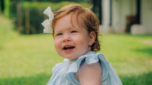 Η κοκκινομάλλα Λίλιμπετ και το δράμα με το όνομά της: Το &quot;ψέμα&quot; του Χάρι και της Μέγκαν που έκανε έξαλλη τη βασίλισσα