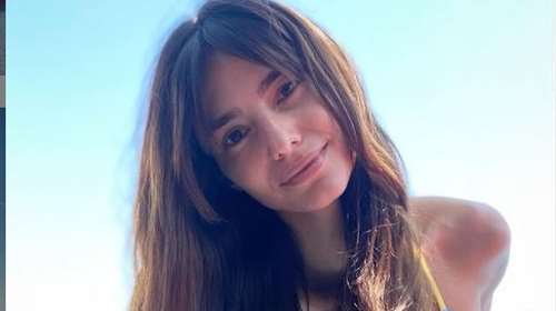 Η Ηλιάνα Παπαγεωργίου κολάζει: Ποζάρει ολόγυμνη μπροστά από την πισίνα [εικόνα]