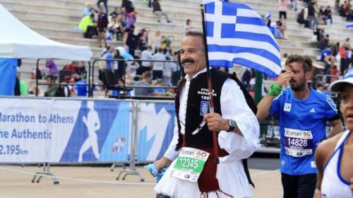 Αδιανόητο: Έκλεψαν τη φουστανέλα Ελληνα Μαραθωνοδρόμου που ήρθε από την Ολλανδία: &quot;Ο κόσμος μου κατέρρευσε&quot;
