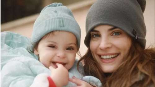 Μοιάζει με πολυκατάστημα: Η Χριστίνα Μπόμπα μέσα στην απίθανη ντουλάπα βεστιάριο της μονοκατοικίας της