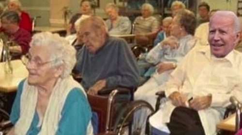 Εκλογές ΗΠΑ 2020: Χυδαία ανάρτηση Τραμπ για Μπάιντεν - Τον δείχνει σε αναπηρικό καροτσάκι με φωτογραφία κολάζ [εικόνα]