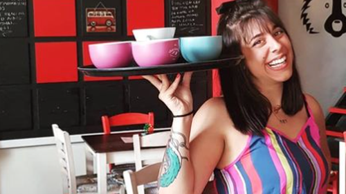 Έξαλλη η Super Κική: Την ενοχλεί που βγάζω λεφτά - Ήθελε να γελάει με την κατάντια μου ως σερβιτόρα