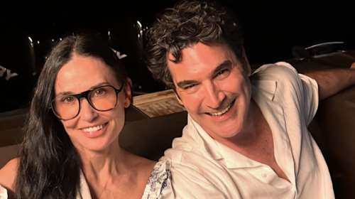 Στους Παξούς η Ντέμι Μουρ - Οι φωτογραφίες αγκαλιά με τον Χριστόφορο Παπακαλιάτη