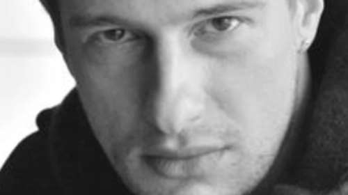 Πέθανε ο Γιάννης Ράμος, η φωνή του Big Brother - Ηταν ξάδερφος της Ελενας Παπαρίζου [εικόνα]