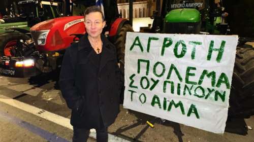 Ο Βασίλειος Κωστέτσος με τους αγρότες και τα τρακτέρ στο Σύνταγμα: &quot;Αξέχαστη εμπειρία, αξέχαστη ημέρα&quot;