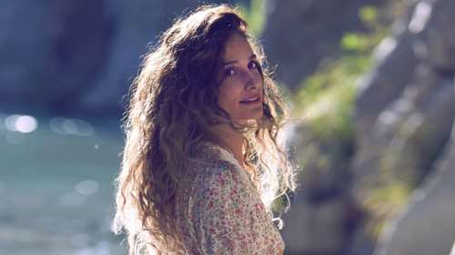 Μαρίνα Καλογήρου: &quot;Έχω δει πολλές φορές τον εαυτό μου να ζει σε μοναστήρι, ζω σαν μοναχή μέσα στον κόσμο&quot;