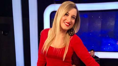 Επίθεση με βιτριόλι: Η Ιωάννα εξηγεί γιατί ανέβασε εικόνες με το καμένο της πρόσωπο και χέρι [Βίντεο]