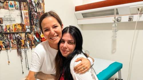 Εριέττα Κούρκουλου: &quot;Με πήρε αγκαλιά όταν έχασα το δεύτερο μωρό μου&quot; - Τα λόγια καρδιάς σε μια αληθινή φίλη