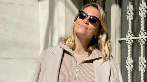 Βίκυ Καγιά: Έτσι φοράει τα μαύρα μποτάκια την άνοιξη [εικόνες]