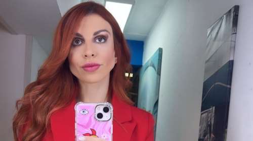 &quot;Χώρισα... εξαιτίας του ΠΑΣΟΚ&quot;, λέει υποψήφια βουλευτής [βίντεο]