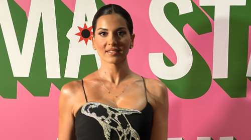 Σταματίνα Τσιμτσιλή: Πήγε στα MAD VMA με τις κόρες της - Το &quot;λάτιν φόρεμα&quot; της μαμάς και τα μελαχρινά κορίτσια της στα χρυσά