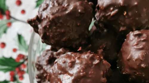 Συνταγή για τα καλύτερη σοκολατάκια με γεύση ferrero - Πανεύκολα, το τέλειο κέρασμα