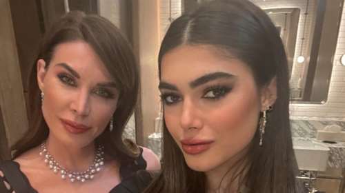 Τατιάνα Στεφανίδου - Λυδία Ευαγγελάτου: Μαμά και κόρη με μαύρα φορέματα και glam looks στο ρεβεγιόν