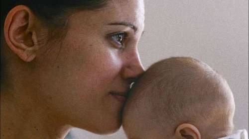 Το ξέσπασμα της Συνατσάκη: Κανείς δεν ξέρει τι έχω περάσει εγώ για να γίνω μάνα [βίντεο]