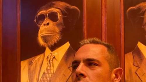 Εντυπωσιακή εμφάνιση Πάνου Καμμένου με... πιθήκους - Έκανε "λίφτινγκ" στο Instagram και μοιάζει δεκαετίες νεότερος