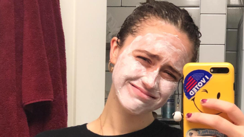 Ο Λευκός Οίκος απέκτησε το πιο εκκεντρικό του μέλος - Αυτή είναι η κόρη της Καμάλα Χάρις