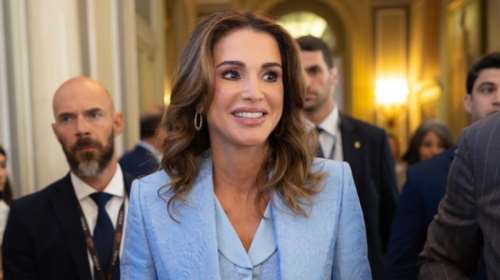 Βασίλισσα Ράνια: Στη δουλειά με την τριών μηνών εγγονή της - Η πριγκίπισσα Ιμάν ποζάρει στην αγκαλιά της γιαγιάς της