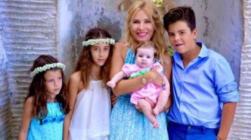 Ελένη Μενεγάκη: "Μαμά αυτοί γιατί σε αγκαλιάζουν και σε λένε Ελένη;"