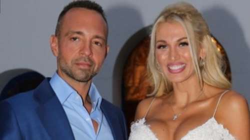 Το τρυφερό φιλί του Βασίλη Σταθοκωστόπουλου στην Κωνσταντίνα Σπυροπούλου, λίγο πριν γίνουν ξανά γονείς