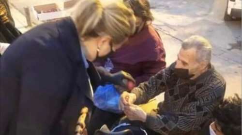 Εθελοντική Διακονία Αστέγων: Το Μαξίμου βοήθησε το έργο της το Πάσχα