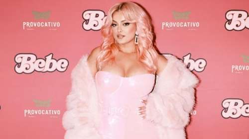 Τραυματίστηκε η Bebe Rexha σε συναυλία της: Άγνωστος τής πέταξε κινητό στο κεφάλι [βίντεο]