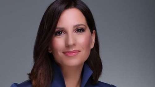 Η Νίκη Λυμπεράκη φωτογραφίζει τον 5 μηνών γιο της να... διαβάζει και "λιώνει" το Instagram [Εικόνα]