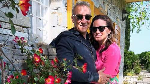 Ευτυχισμένη μαμά η Ολγα Κεφαλογιάννη: Ποζάρει για πρώτη φορά αγκαλιά με το ένα μωρό της [εικόνα]