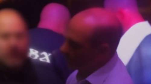 Απίστευτο: Τραμπούκισαν τον διευθυντή της αστυνομίας Ζακύνθου μέσα σε νυχτερινό κατάστημα [βίντεο]