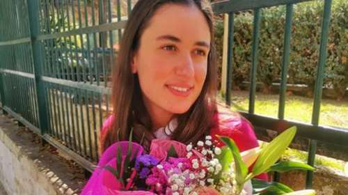 Η κόρη πασίγνωστων ηθοποιών (ίδια η μαμά της) πήρε πτυχίο - Περήφανοι οι γονείς της [εικόνες]