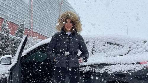 Σταματίνα Τσιμτσιλή: Στα χιόνια με τις πιο hot μπότες χιονιού - Ζεστές και αδιάβροχες