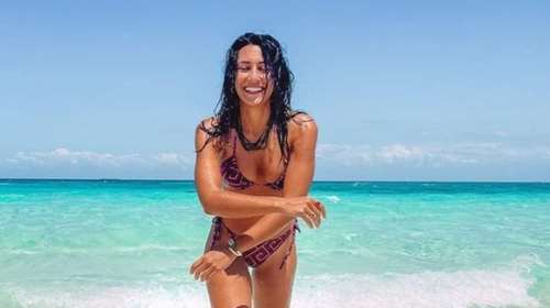 Ευγενία Σαμαρά: Βουτιές σε τυρκουάζ νερά σε εξωτικό προορισμό - Τα κοράλλια και τα ηλιοβασιλέματα