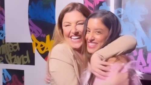 H συνάντηση της Μαρίνας Σάττι με την Έλενα Παπαρίζου στο Μάλμε - Τραγούδησαν μαζί [βίντεο]