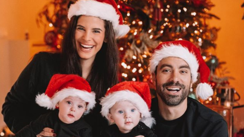 Τανιμανίδης - Μπόμπα: Το κλασικό και φωτεινό σπίτι με το μαρμάρινο τζάκι όπου μετακόμισαν με τα δίδυμα