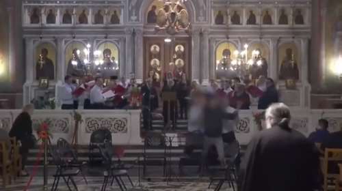 Συνελήφθη ο Σύρος που μπήκε με μαχαίρι στον Αγ. Παντελεήμονα - Ποιες κατηγορίες αντιμετωπίζει